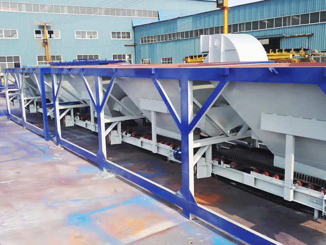 攪拌站配(pei)料倉