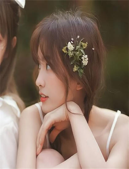 街拍牛仔裤视频-第一女儿电影